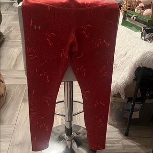 Under Armour Women’s Medium Bright Red Patterned Leggings